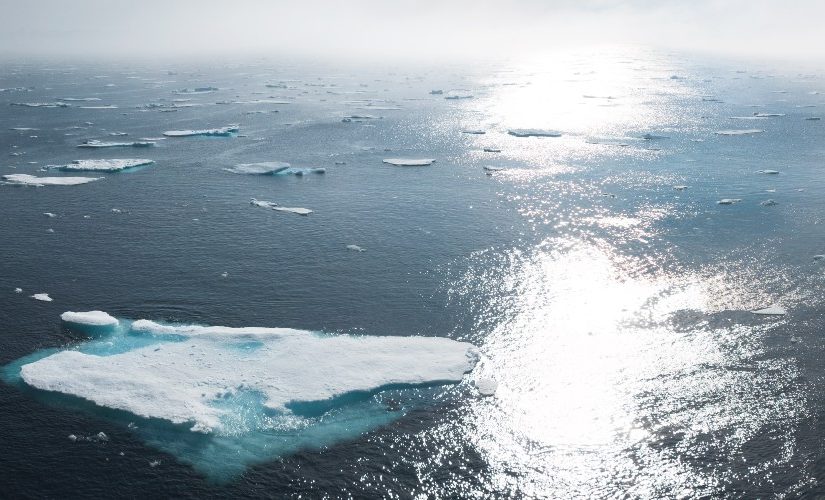 Image of melting icebergs