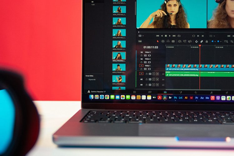 Photo of Davinci resolve open on the MacBook and camera connected through the USB cable